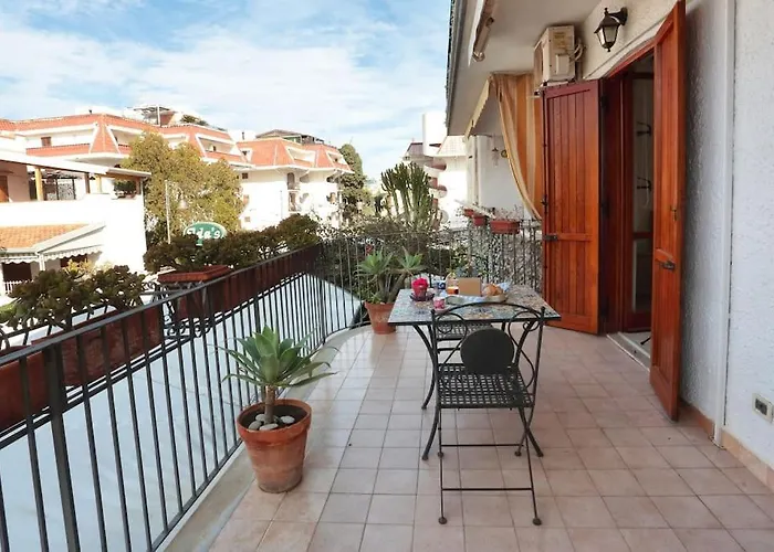 Carlo House Apartment *