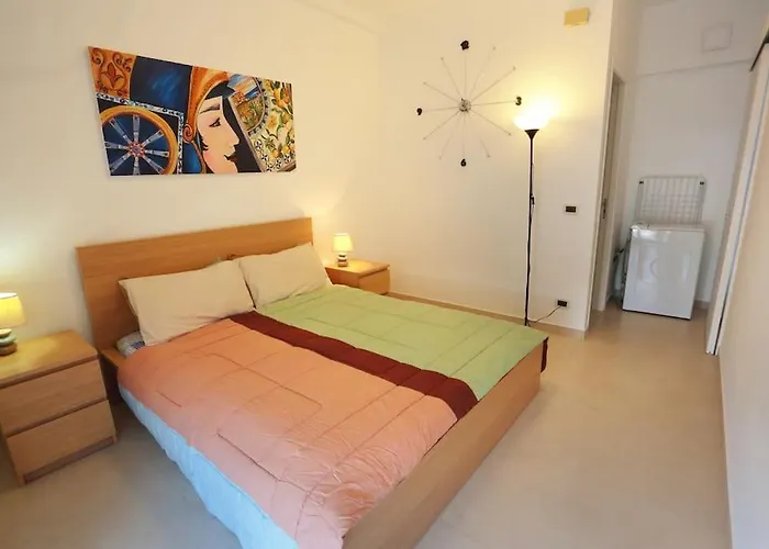 Appartamento Carlo House Giardini Naxos